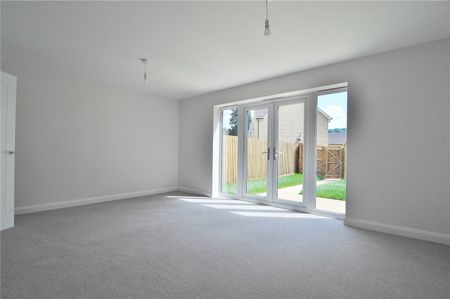 Wynstones Drive, Brookthorpe, Gloucester, GL4 - Photo 2