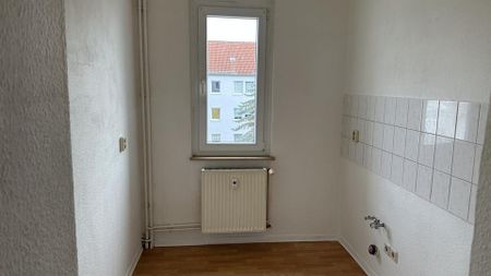 Helle 3-Raum-Wohnung in Jeßnitz mit Balkon - Foto 3