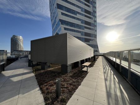 NOWOCZESNY APARTAMENT W ŚCISŁYM CENTRUM MIASTA ! - Zdjęcie 4