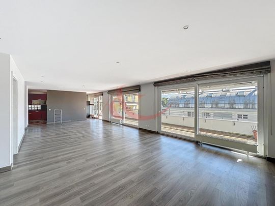 6.5 Zimmer, 200 m², 2. Stock - Photo 1