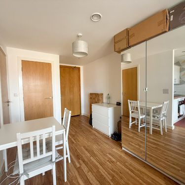 Property For Let - X1 The Tower - Photo 1