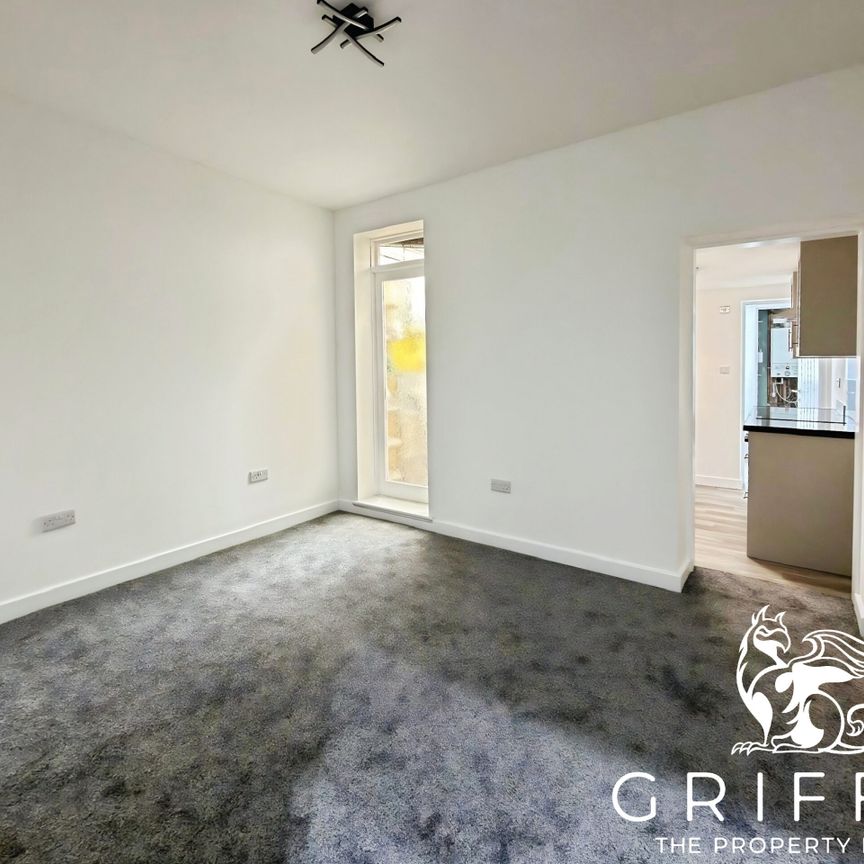 Mill Lane, South Stifford, Grays, RM20 - Photo 1