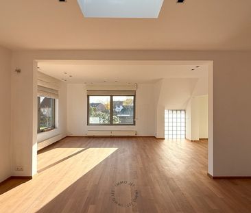 Ruime bel-etagewoning met 3 slaapkamers, tuin en garage - Photo 3