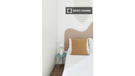 3 room luxury Apartment for rent in Barcelona, Spain - Photo 5