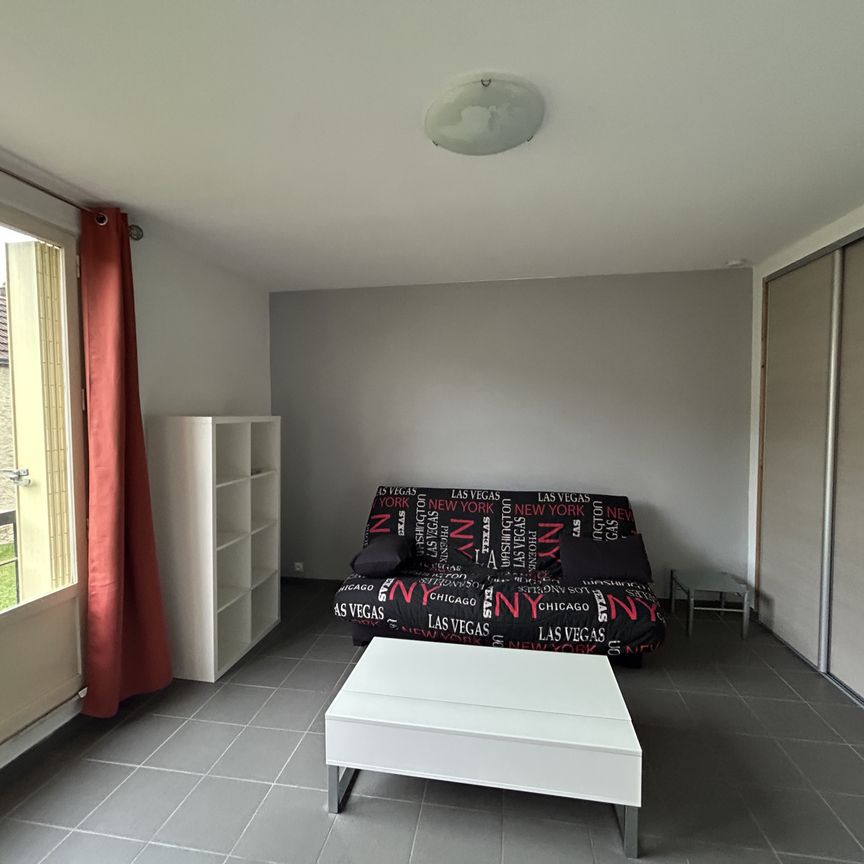 Location Appartement 1 pièce 27m² TROYES 10000 - Photo 1