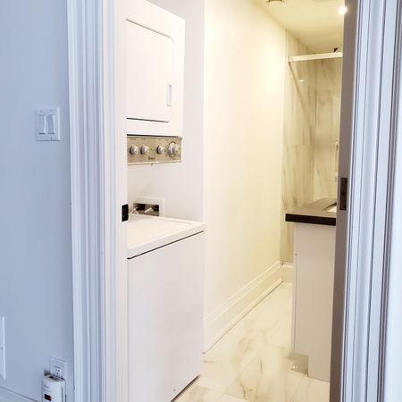 For Lease - 243 Homewood Avenue Unit# Basement, Toronto, Ontario - Photo 5