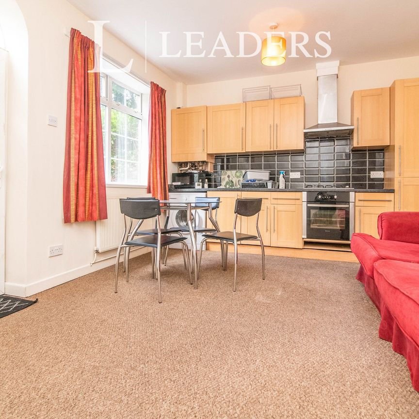 2 bedroom house to rent Station Road, Kings Norton, B38 - Photo 1