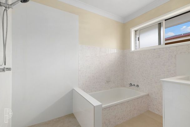 3 Bellara Street, Carseldine QLD 4034 - House For Rent | Domain - Photo 1