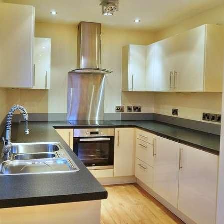 :: Greenbank Road, SK8 - Photo 1