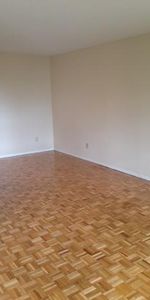 Jean-Rottot| Appartement 4 1/2 | in Laval near the Centre de la nature - Photo 4