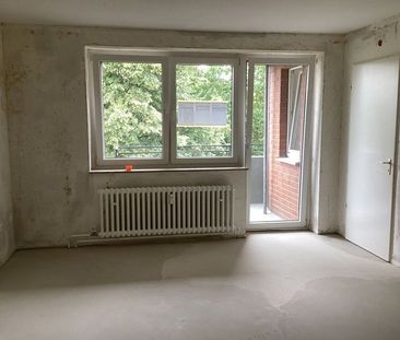 Großzügige 3-Zimmer-Wohnung mit Balkon (WBS) - Photo 1