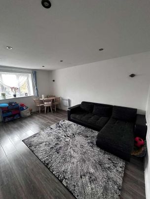 Abbey Lane, London, E15 - Photo 1