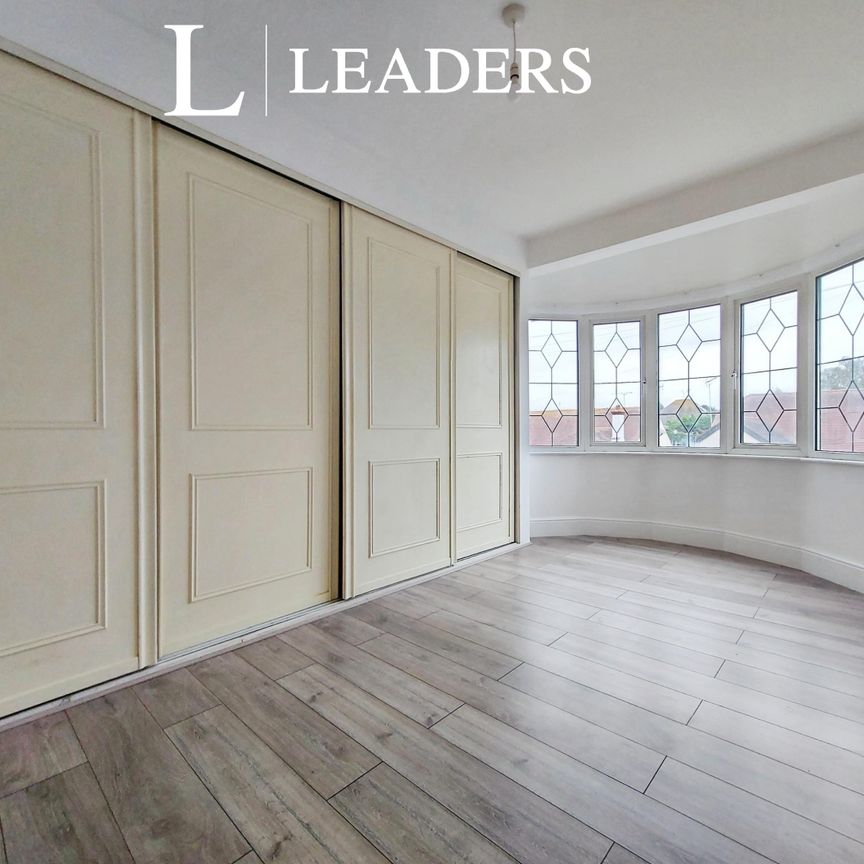 3 bedroom semi-detached to rent Parkstone Drive, Southend on Sea, SS2 - Photo 1