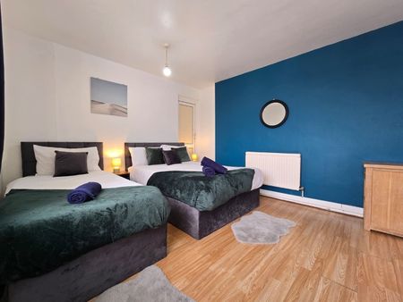 3 Bed Flat, Rowcross St, SE1 - Photo 2