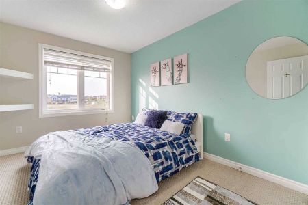 For Lease - 19 Waterville Way, Caledon, Ontario - Photo 4