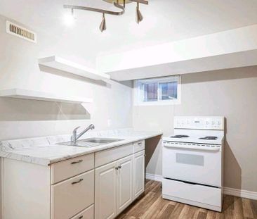 For Lease - 378 Martin Street, Milton, Ontario - Photo 6