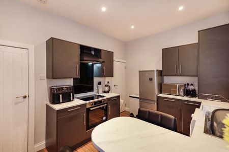 2 bedroom House To Let - Photo 5