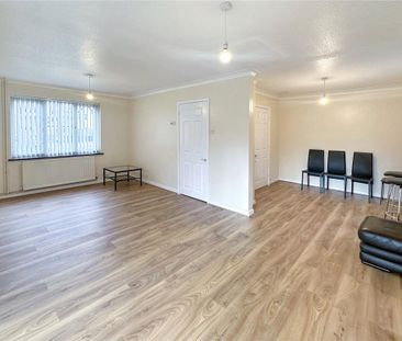 4 bedroom detached house to rent - Photo 1