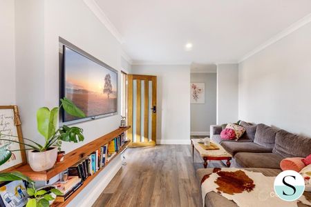 14 Redwood Place, Gateshead NSW 2290 - House For Rent | Domain - Photo 3