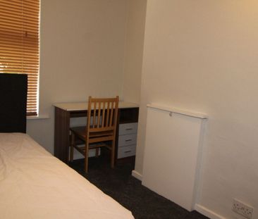 Fylde Road, PRESTON, Lancashire PR2 2NH - Photo 3