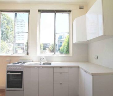 3/9 Whaling Road North Sydney - Photo 1