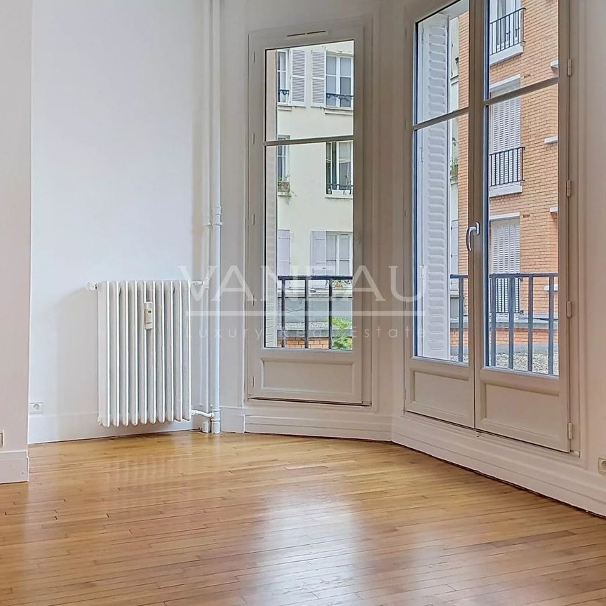 Appartement • Invalides - Photo 1