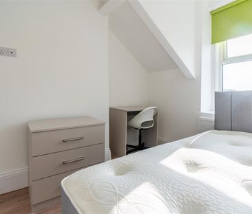 5 bed maisonette to rent in Heaton Road, Heaton, NE6 - Photo 3