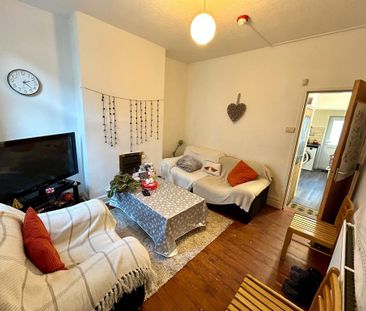 4 bedroom house share to rent - Photo 3