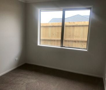 7 Taepu Road, Pukekohe - Photo 2