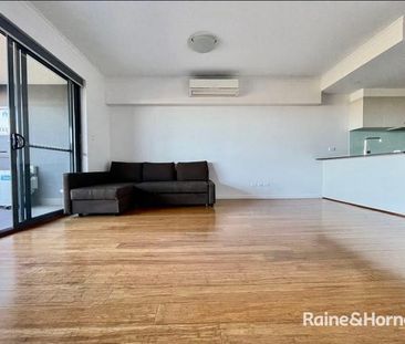 Two-Bedroom Apartment in Heart of Kogarah (with some furniture avai... - Photo 6
