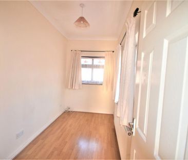 5 bedroom end of terrace house to rent - Photo 5