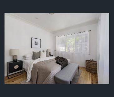 Well presented home in great locale - Photo 3