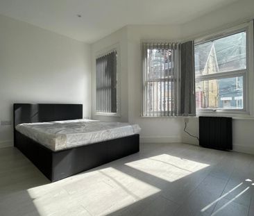 1 bedroom house of multiple occupation to rent - Photo 3