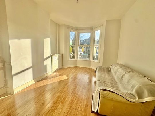 1 bedroom ground floor flat to rent - Photo 1