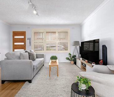 Modern Apartment Living in West Footscray - Photo 1