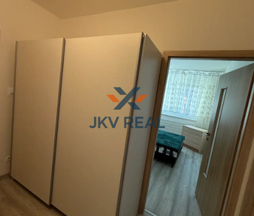 ÚTULNÝ 2-IZBOVÝ BYT NA PRENÁJOM – TATRANSKÁ UL., NOVÉ ZÁMKY – Fotografia 3