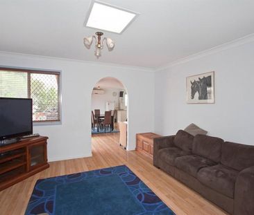 Spacious Home in Quiet Cul-De-Sac - Photo 6