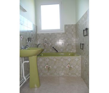 Location Appartement 3 pièces 59m² BOURGES 18000 - Photo 4