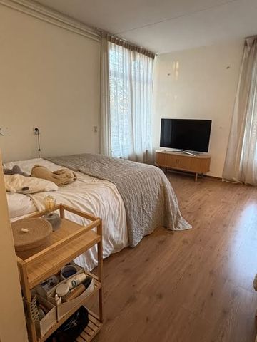 Room Amsterdam - n.v.t. - Photo 2