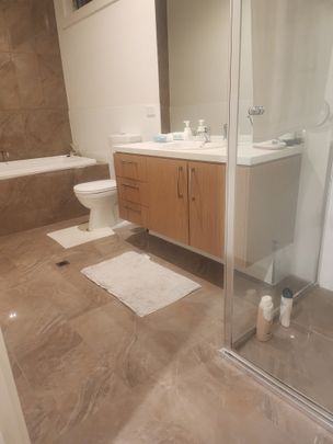 Campbelltown - Photo 1