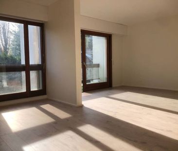 Location Appartement 2 pièces 68m² ANNECY 74000 - Photo 5