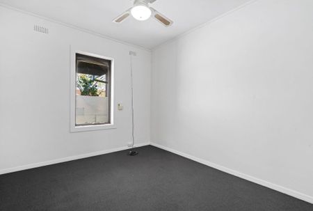 51 Dunstan Parade, Port Melbourne VIC 3207 - House For Rent | Domain - Photo 5