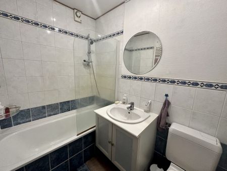 Location Appartement 2 pièces 54m² LA MADELEINE 59110 - Photo 5