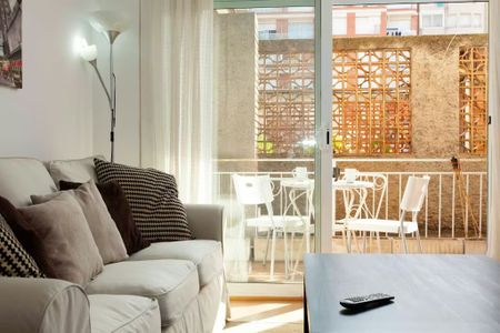 Carrer de Villarroel, Barcelona, Catalonia 08011 - Photo 4