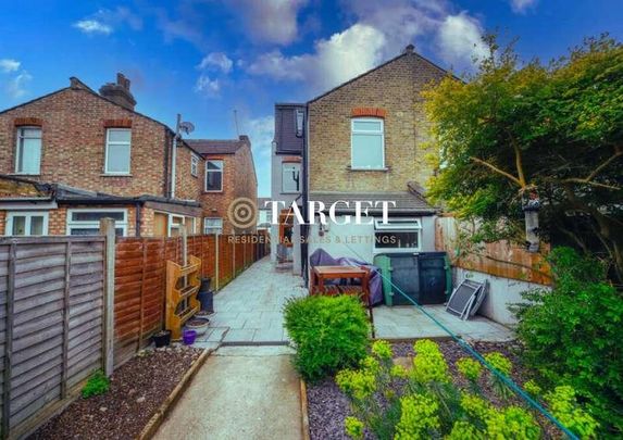 Clarence Road, Enfield, EN3 - Photo 1