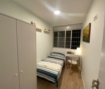 Calle del Corregidor Señor de la Elipa, Madrid, Community of Madrid... - Photo 3