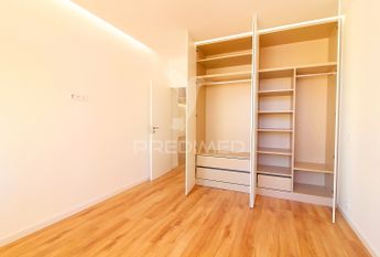 Apartamento T2+1 em Faro