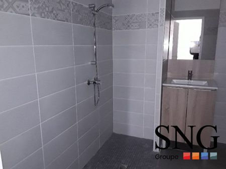 T3 AVEC JARDIN ET PARKING - Photo 3