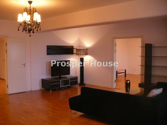 Warszawa, Mokotów, Stegny, al. Jana III Sobieskiego - Zdjęcie 1