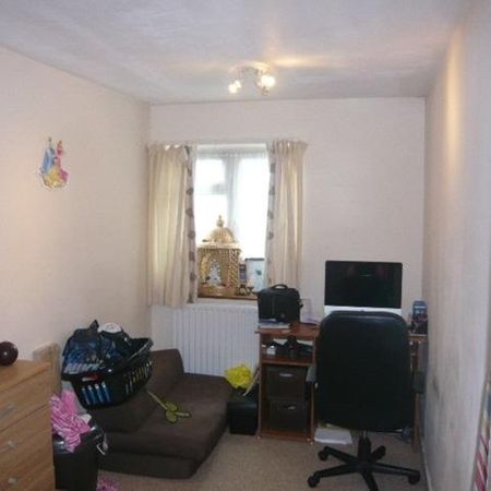 2 bedroom maisonette to rent - Photo 3